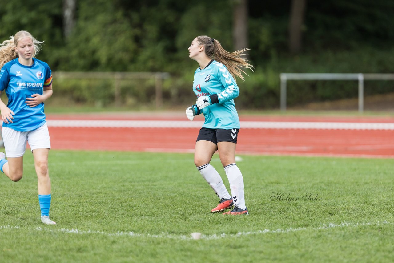 Bild 376 - wBJ VfL Pinneberg - Germania Schnelsen : Ergebnis: 15:1